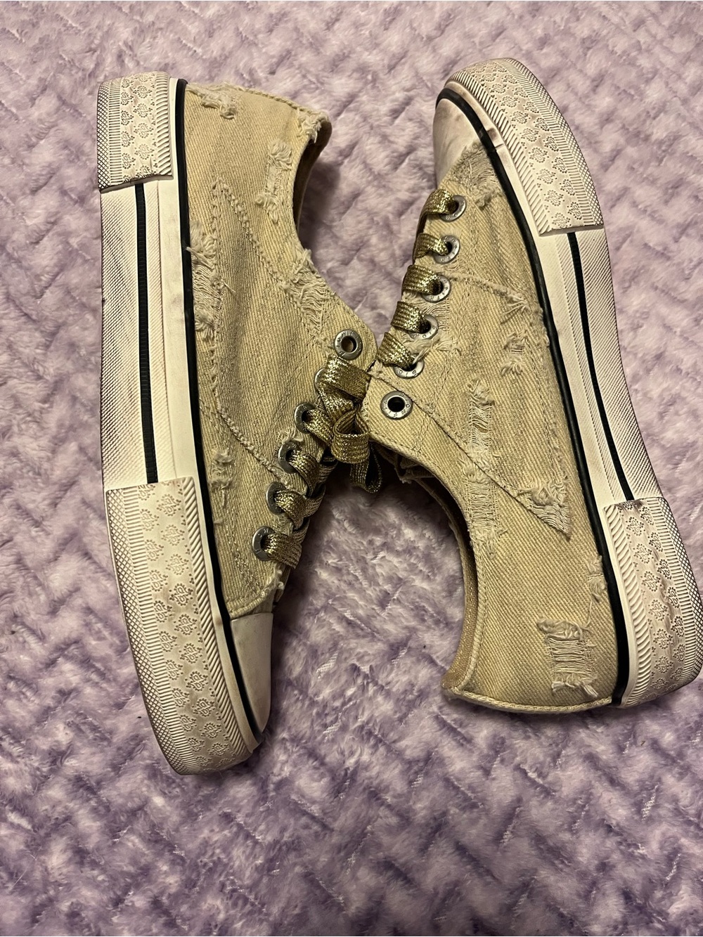 Beige Distressed Low-Top BLOWFISH MALIBU Canvas Sneakers. Sz. 81:2